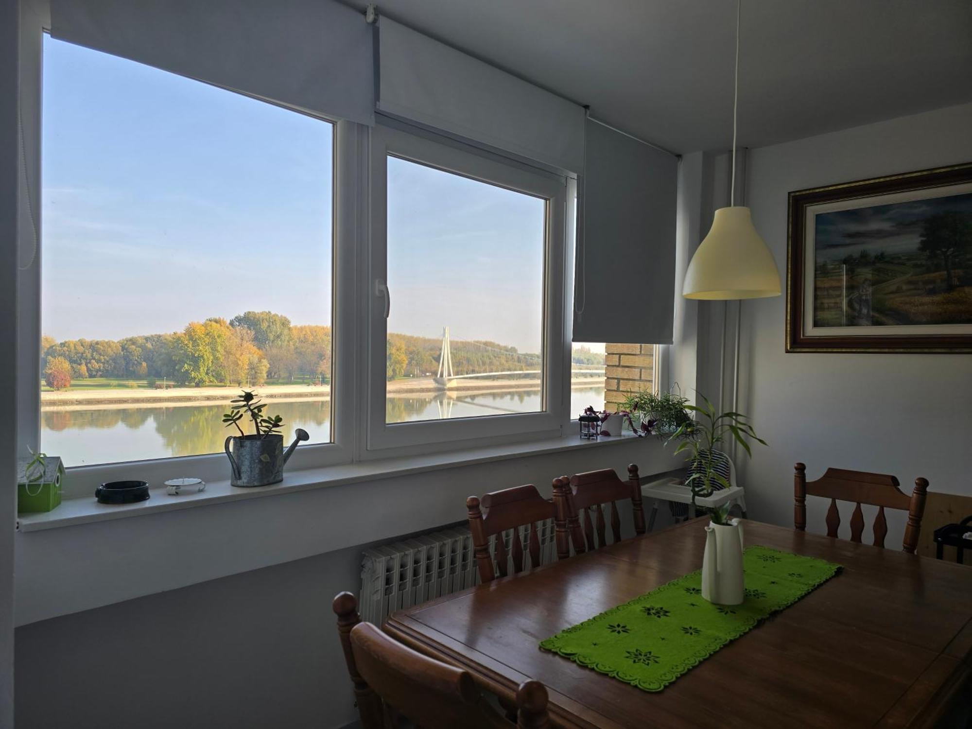 Riverview Apartment Osijek Buitenkant foto