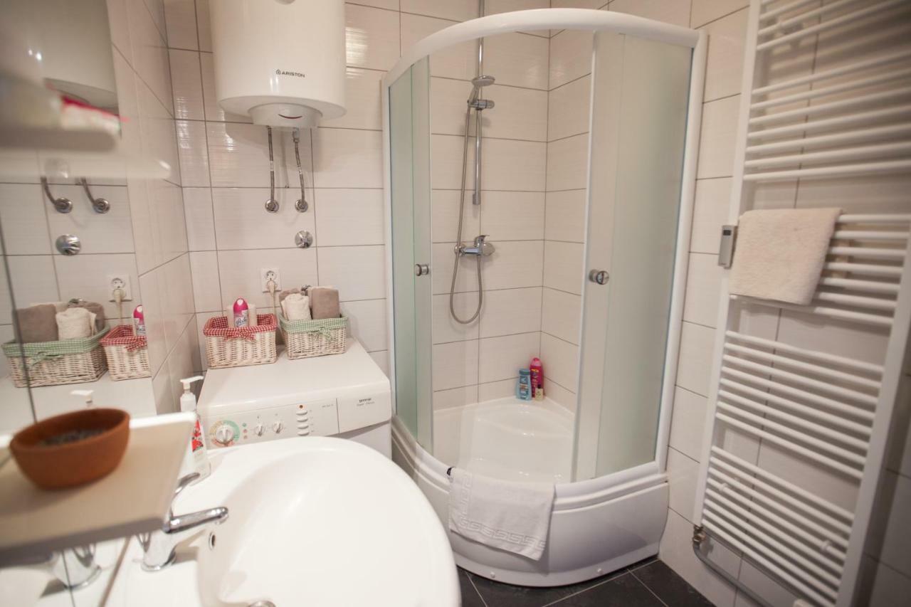 Riverview Apartment Osijek Buitenkant foto