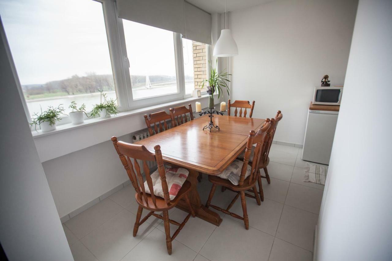 Riverview Apartment Osijek Buitenkant foto
