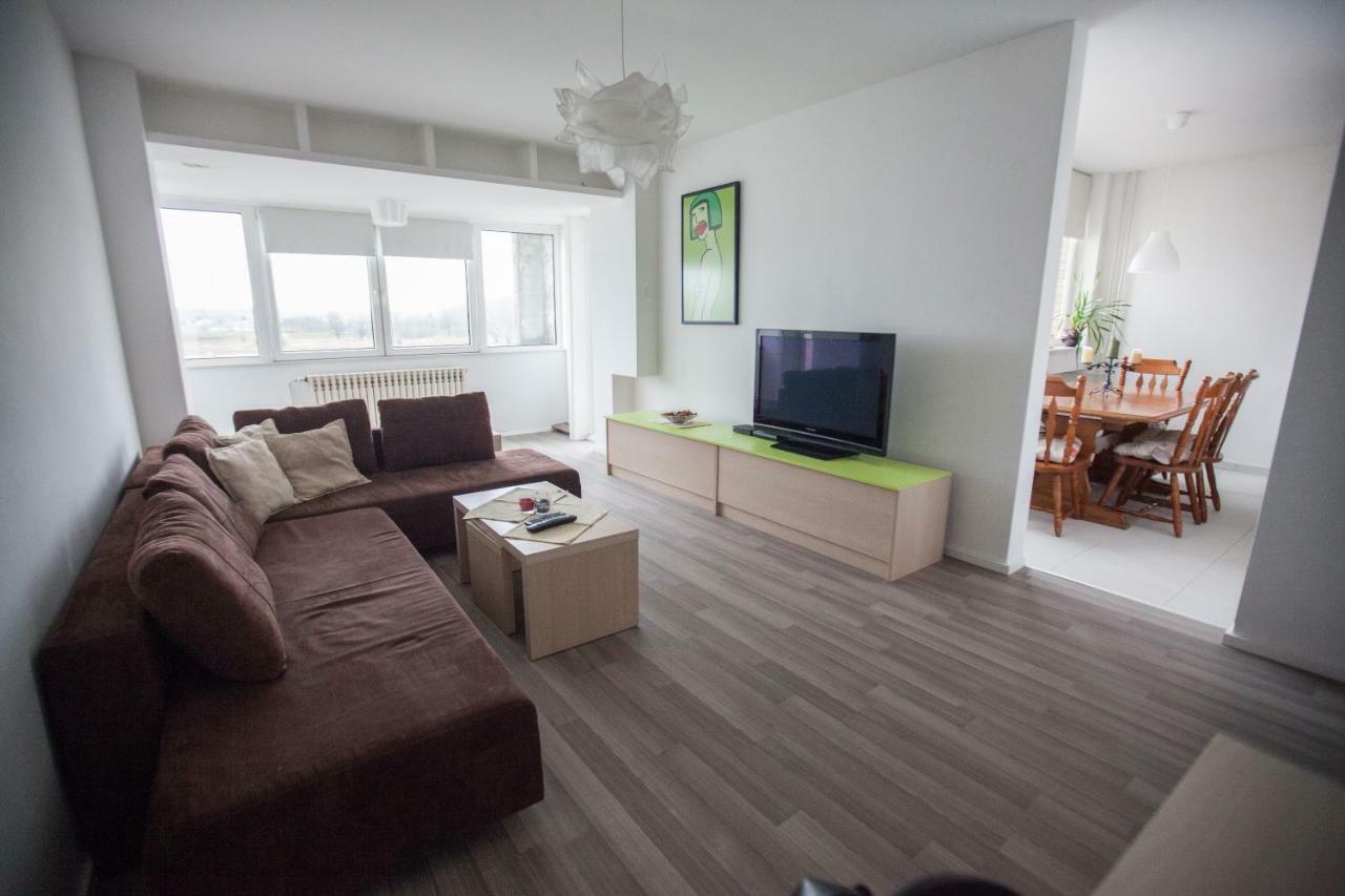 Riverview Apartment Osijek Buitenkant foto