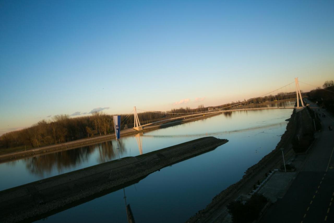 Riverview Apartment Osijek Kamer foto